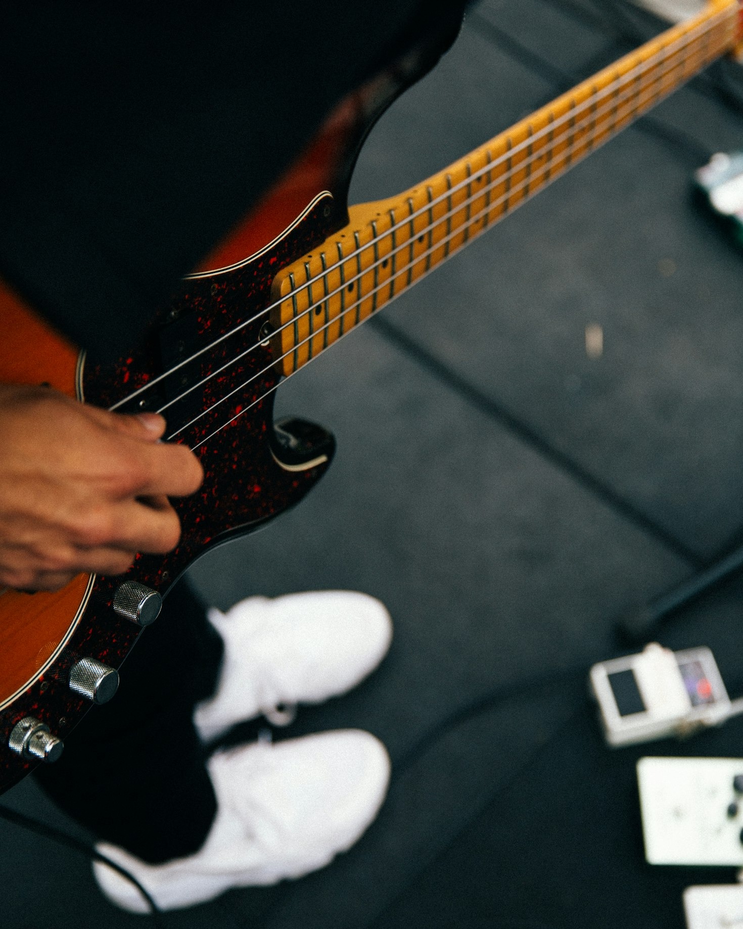 The Evolution of Jazz Double Bass: Insights by Morten